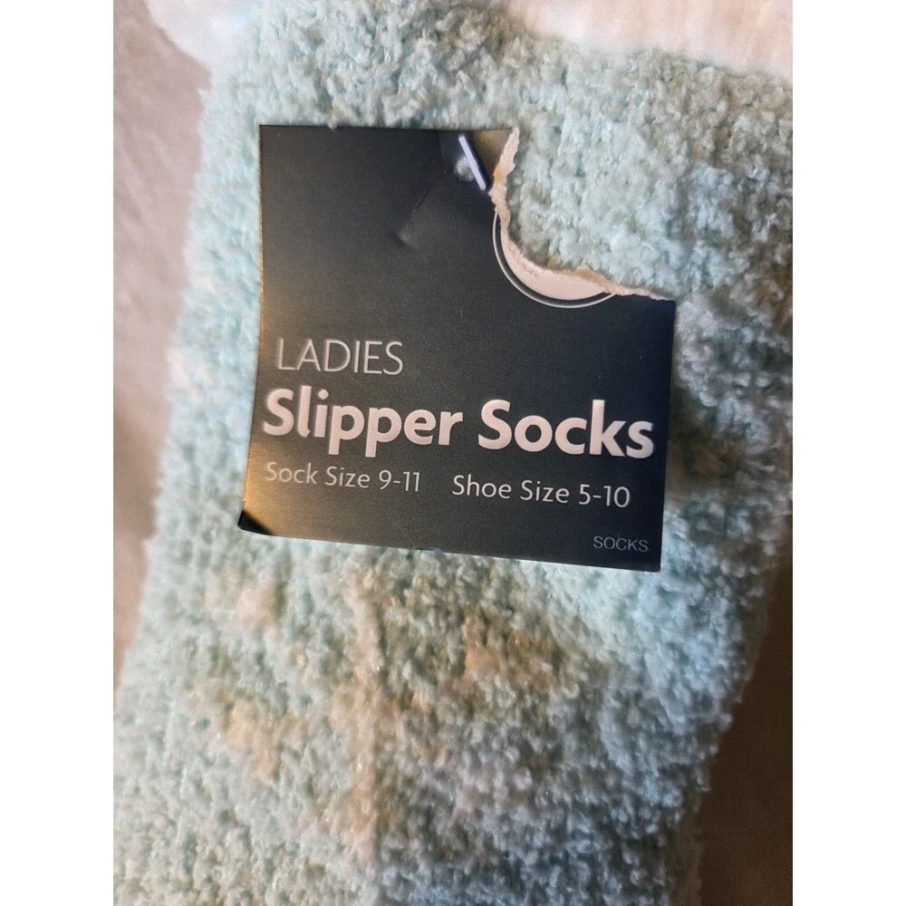 Unbranded Ladies Slipper/Grip Socks NWT One Size Fits Most Lt Blue